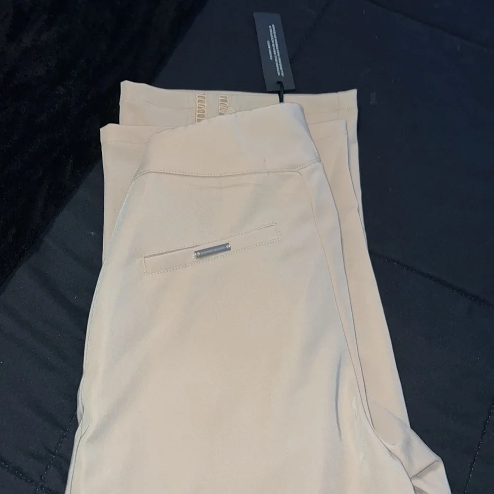 Never worn - Picture 7 of 7